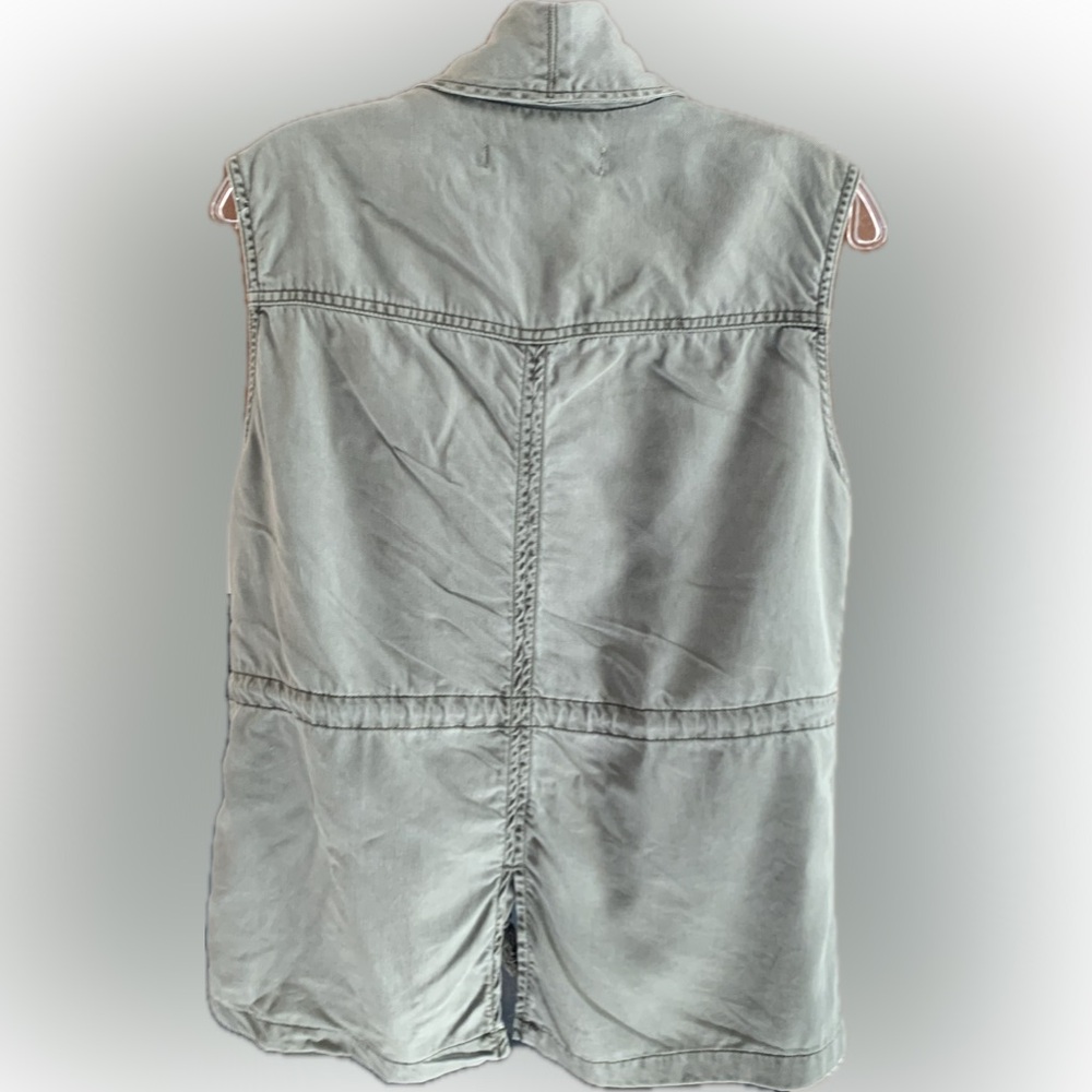 MAX JEANS vest, army green, large. - Picture 7 of 9